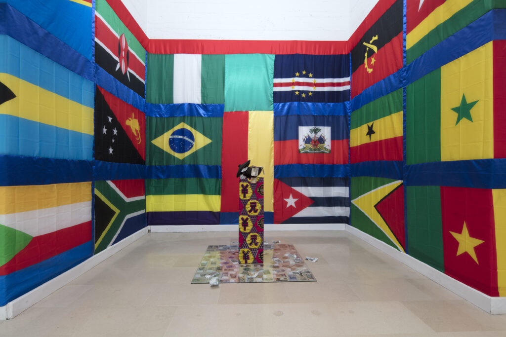 drapeaux de pays africains recouvrants tous les murs