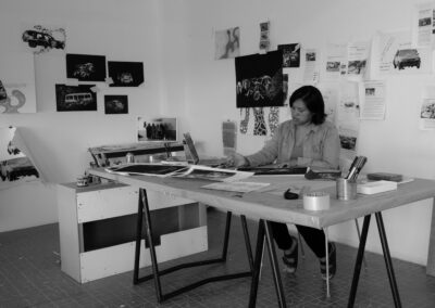 Zahra Khodadadi dans son atelier à la Villa Arson